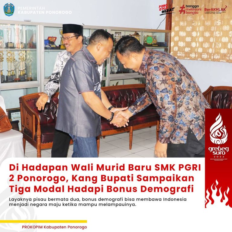 Di Hadapan Wali Murid Baru SMK PGRI 2 Ponorogo, Kang Bupati Sugiri Sampaikan Tiga Modal Hadapi Bonus Demografi
