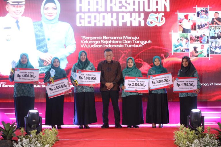 HKG PKK ke-51, TP PKK Ponorogo Serahkan Juara Lomba Pasar Krempyeng, Pasar Ramadhan, dan 10 Program Pokok PKK