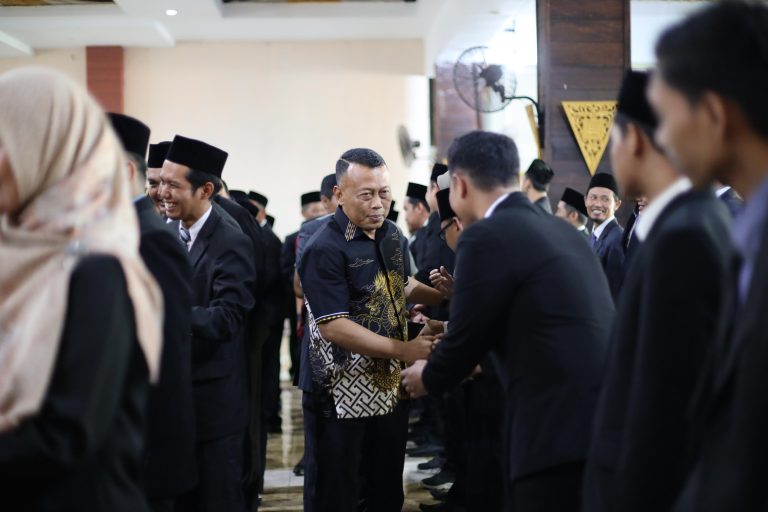 PPK Pilkada 2024 Dilantik, Kang Bupati Sugiri : Kaki Kanan di Surga, Kaki Kiri di Neraka