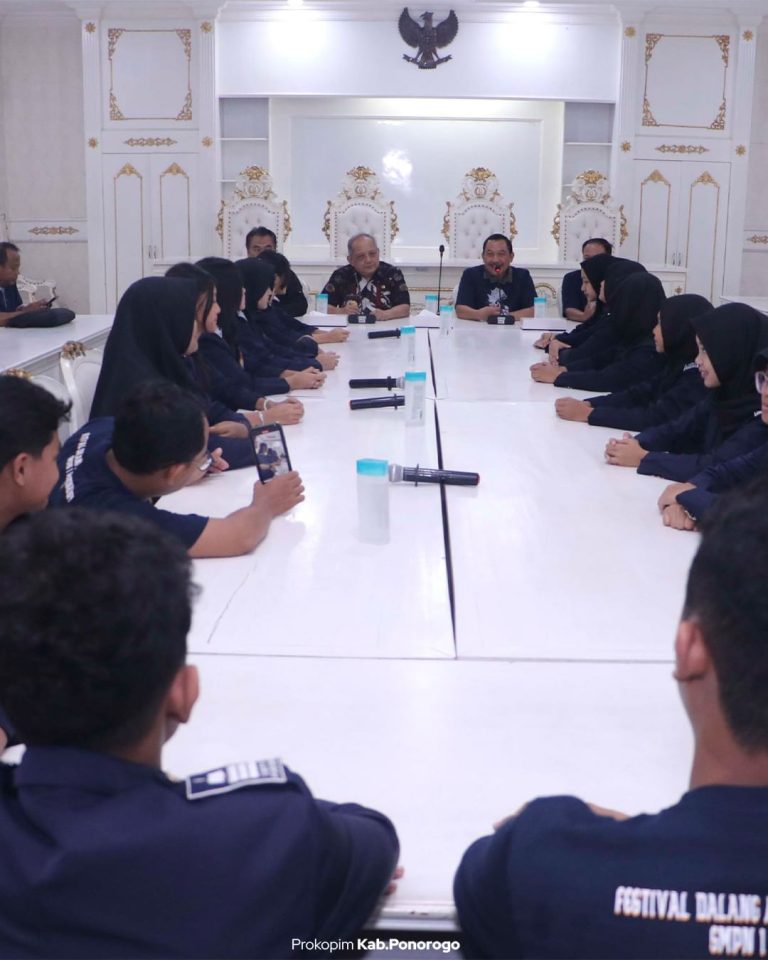 Minta Restu Pjs Bupati, SMPN 1 Ponorogo Ikuti Festival Dalang Anak Nasional di Jakarta