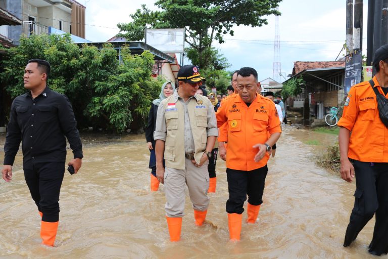 Perbaikan Tanggul dan Operasi Modifikasi Cuaca untuk Antisipasi Banjir Berulang