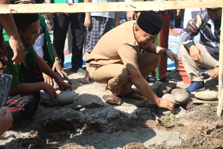 Kang Bupati Sugiri Sancoko Letakkan Batu Pertama Pembangunan Gedung Pusdiklat GP Ansor Ponorogo