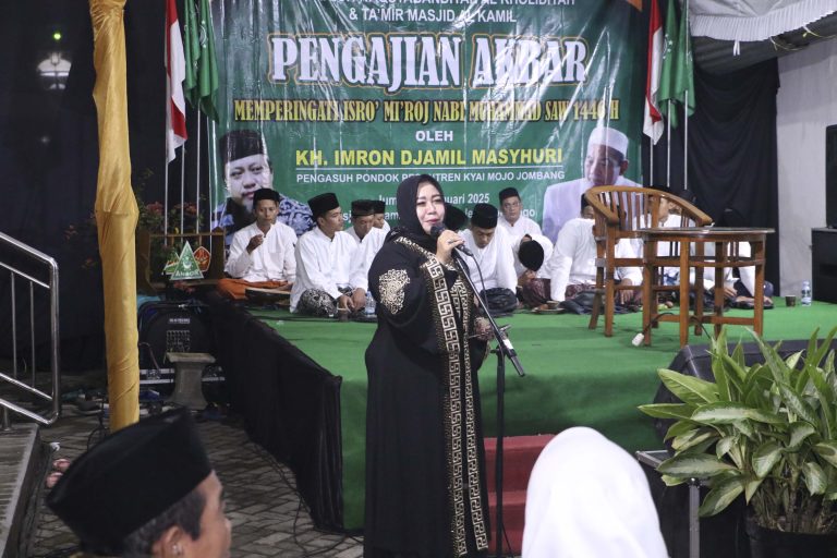Hadiri Peringatan Isra’ Mi’raj, Bunda Lisdyarita: Shalat Hadiah Allah untuk Umat Muslim