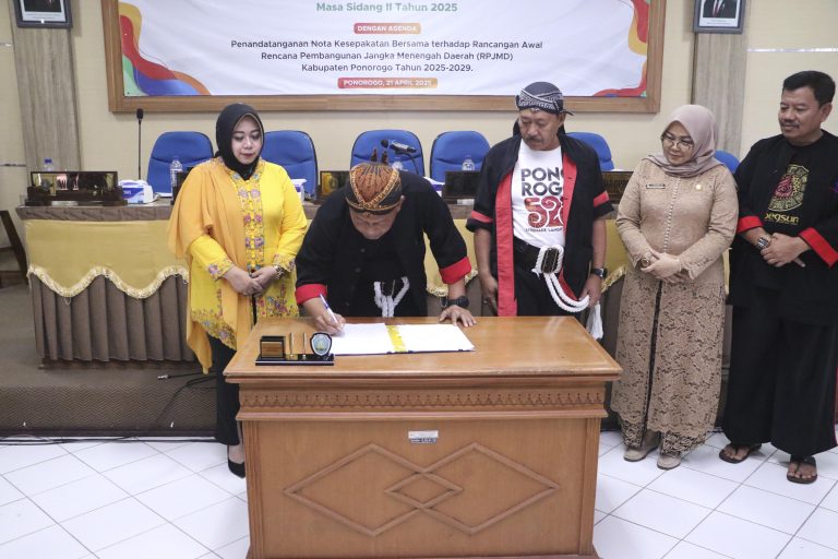 Pemkab dan DPRD Ponorogo Sepakati Ranwal RPJMD 2025–2029