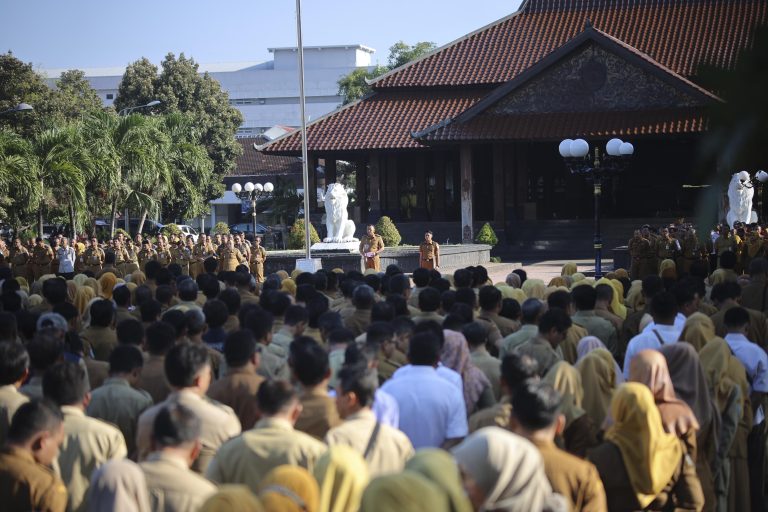 Hari Pertama Kerja Usai Libur Lebaran, Kang Bupati Ponorogo Ajak ASN Tingkatkan Etos Kerja