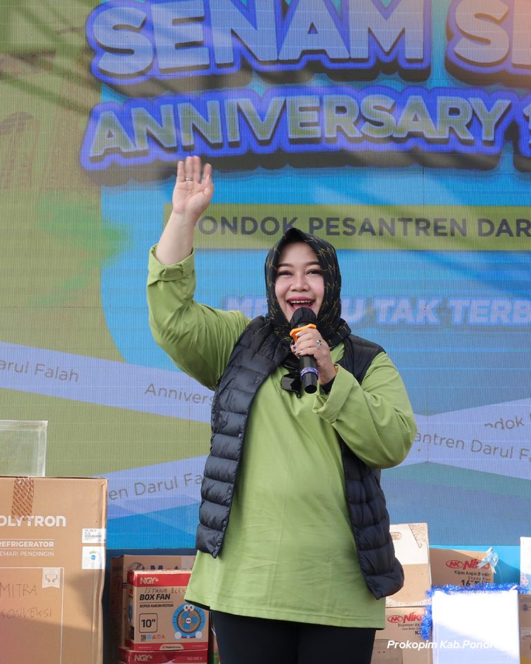 Seperempat Abad Darul Falah, Bunda Lisdyarita Ajak Santri “Menuju Tak Terbatas”