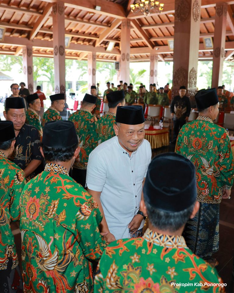 Setelah Insentif Guru, Kini Pemkab Ponorogo Salurkan BOSDA untuk Madrasah Diniyah