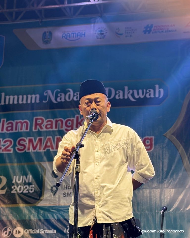 HUT ke-42 SMAN 1 Slahung, Kang Bupati Ingatkan Siswa untuk Semangat Belajar dan Lanjut Kuliah