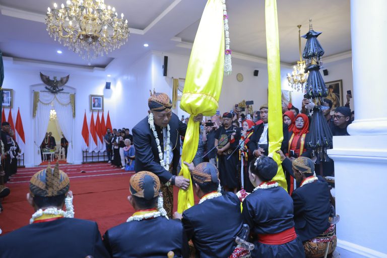 Bedhol Pusaka Grebeg Suro 2025