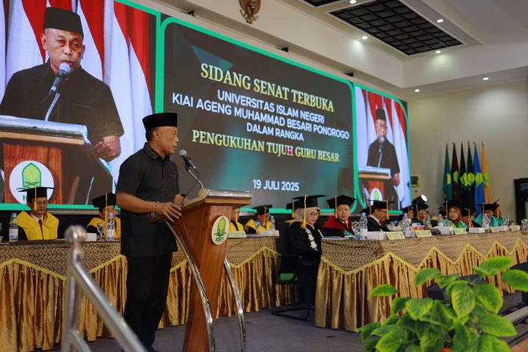 Panen Guru Besar, UIN Ponorogo Kukuhkan Tujuh Profesor
