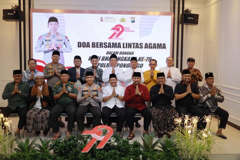 Doa Bersama Lintas Agama untuk Korps Bhayangkara