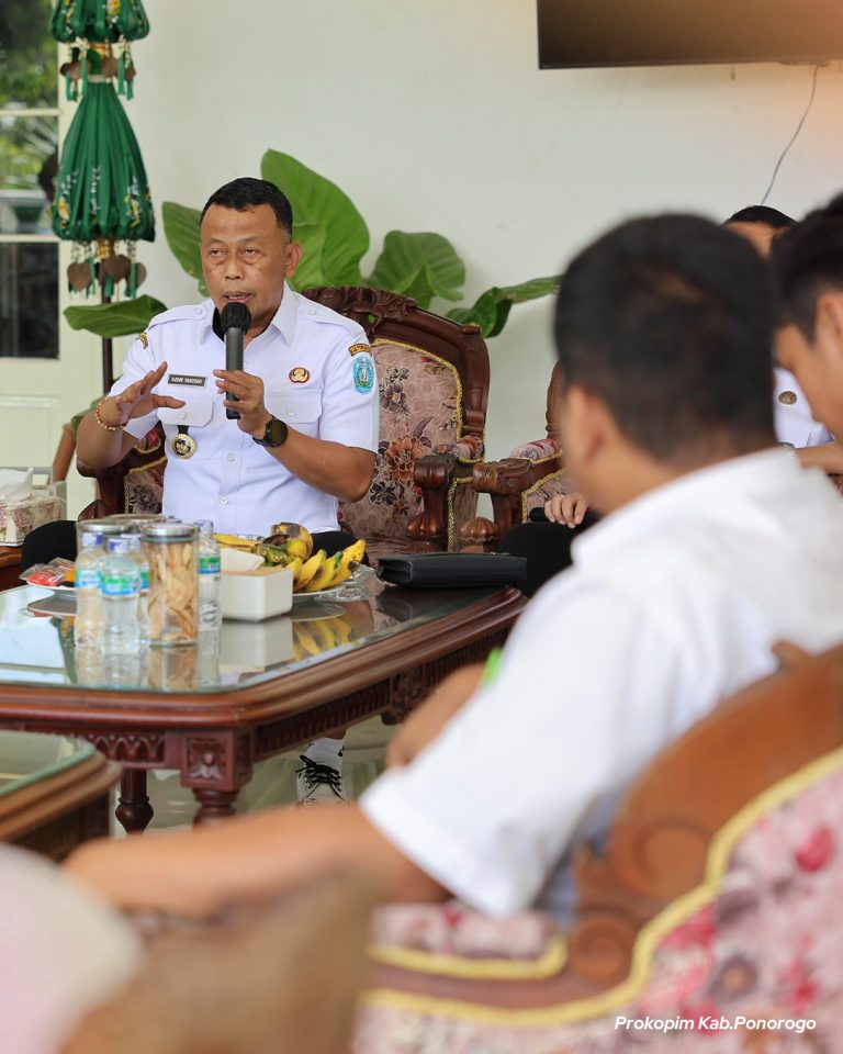 Dari Desil 1 Menuju Desil 10, Kang Bupati Ajak Guru Satukan Komitmen Sukseskan Sekolah Rakyat