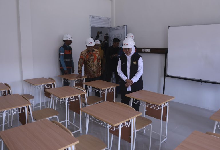 Tinjau SR Ponorogo, Khofifah Apresiasi Progres Renovasi dan Kelengkapan Fasilitas