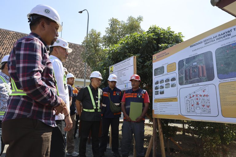 Sekjen Kemensos Pastikan Persiapan Sekolah Rakyat di Ponorogo On The Track