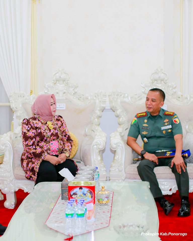 Perkuat Sinergitas, Wakil Bupati Bunda Lisdyarita Terima Kunjungan Danpomdam V/Brawijaya