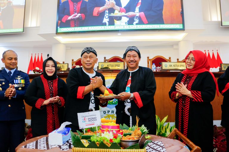 529 Tahun Ponorogo, Kang Bupati Sampaikan Pidatonya di Depan Wakil Rakyat