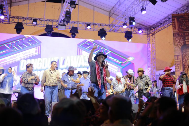 Dangdut Lawasan: Satukan Generasi Lewat Lagu dan Gaya Tempo Dulu