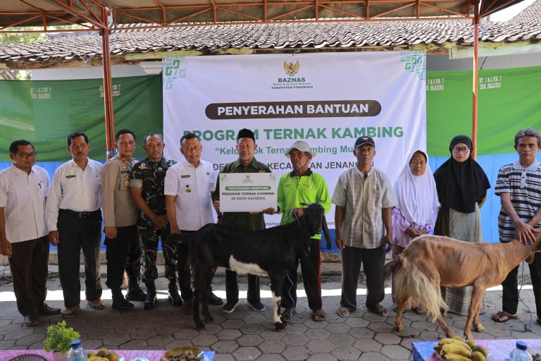 Dari Zakat Konsumtif ke Produktif, Baznas dan Pemkab Ponorogo Salurkan 33 Ekor Kambing