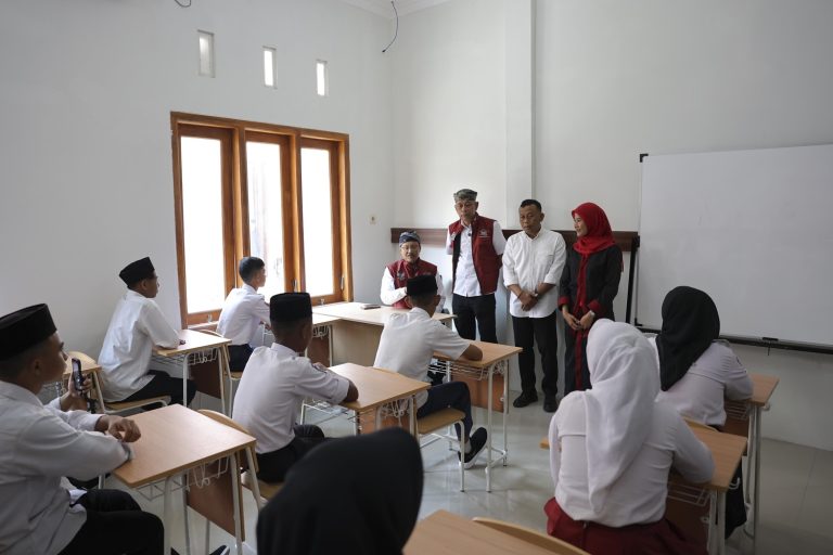 Tinjau Sekolah Rakyat di Ponorogo, Mensos RI: Fasilitasnya Seperti Sekolah Unggulan