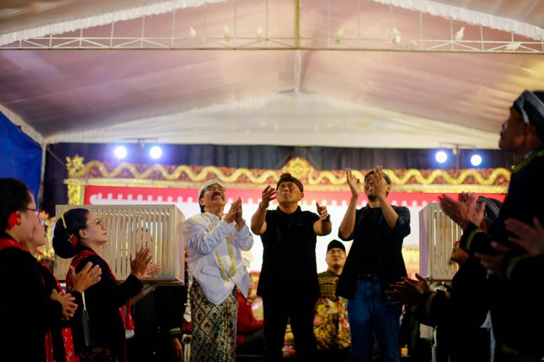 Tumuruning Wahyu Katentreman, Tandai HUT Imamat St. Hilarius Klepu
