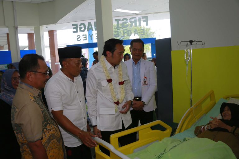 Kunjungi RSUD Dr. Harjono, EBY Apresiasi Fasilitas Lengkap dan Dukung Klaim BPJS 