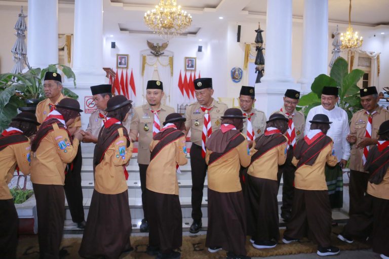 Kang Bupati Sugiri Lepas Kontingen Pramuka SIT IKuti LAGA IV Jatim