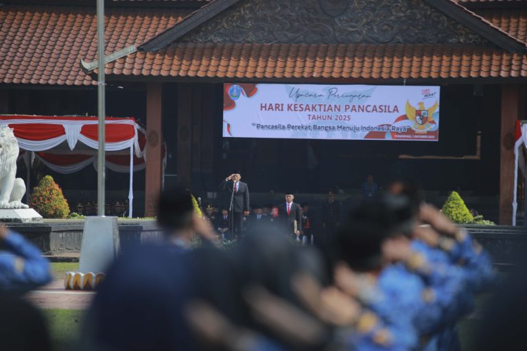 Kang Bupati Sugiri Pimpin Upacara Hari Kesaktian Pancasila 