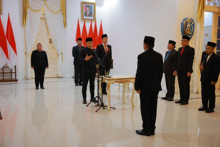 Mutasi Pejabat, Kang Bupati Ajak Rubah Mindset dan Berinovasi untuk Jawab Tantangan Fiskal
