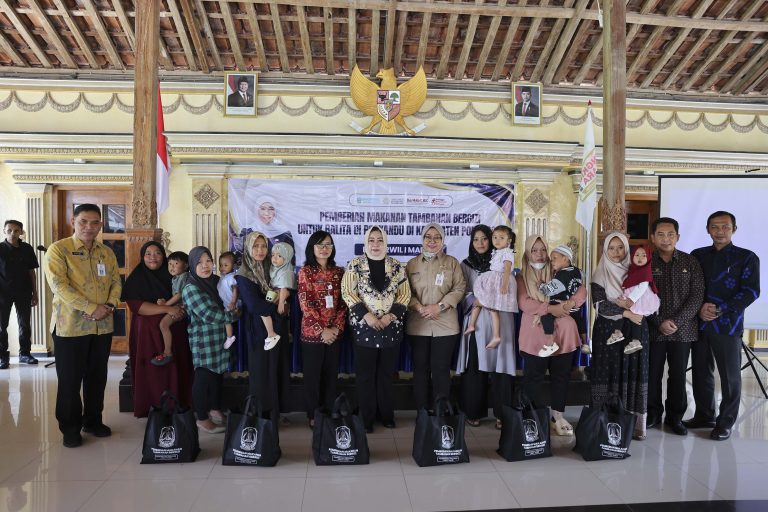 Pemkab Ponorogo dan Bakorwil Salurkan PMT untuk Dukung Gizi Balita dan Cegah Stunting
