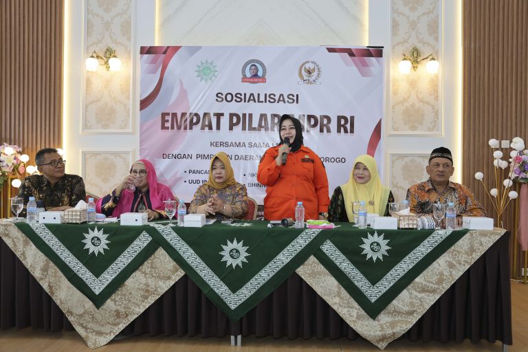 Dunia Digital Bak Pisau Bermata Dua, Bunda Lisdyarita Bersama MPR RI dan Aisyiyah Kuatkan Pilar Kebangsaan