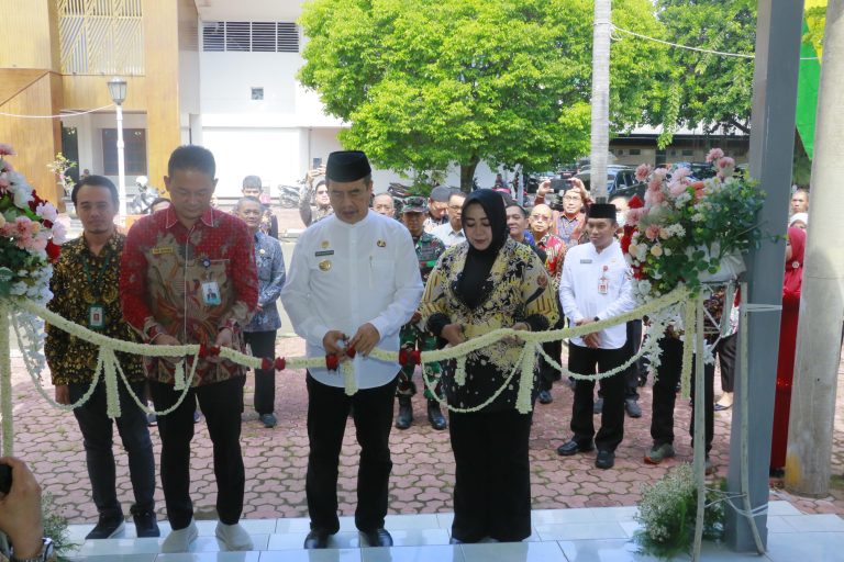 Plt. Bupati Bunda Lisdyarita Hadiri Peresmian Loka POM