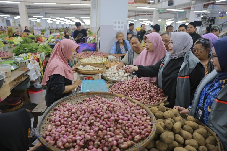 Tenang Jelang Lebaran, Stok Sembako dan Energi di Ponorogo Aman