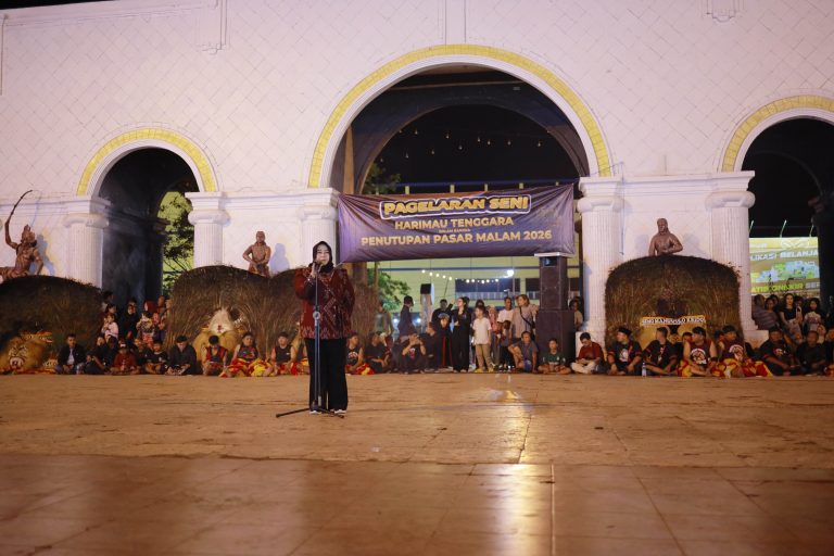 Tak Pernah Sepi, Pasar Malam Ponorogo Tebar Tawa dan Rezeki