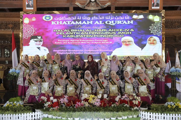 Pelantikan Pengurus Baru JMQH Ponorogo, Bunda Lisdyarita Ajak Sebarkan Nilai-Nilai Al-Qur’an