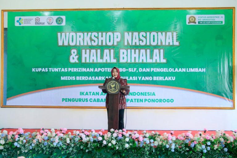 Bunda Lisdyarita Buka Halal-Bihalal dan Workshop bersama Apoteker Ponorogo