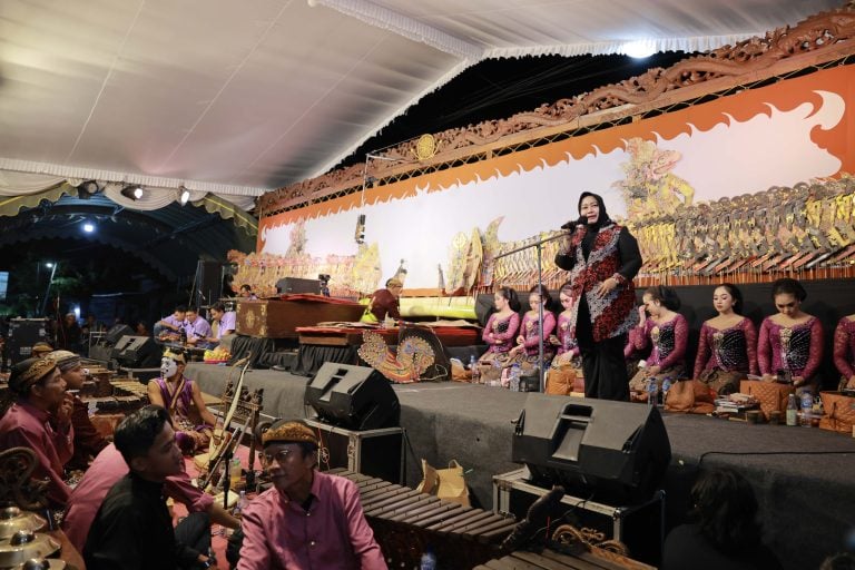Bersih Desa Karanglo Lor Hadirkan Wayang, Reog, hingga Barongsai
